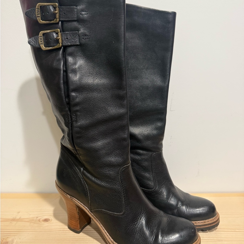 Frye Mildred Engineer Eng Pull Distressed Leather Buckle Tall Boots Size 10 M